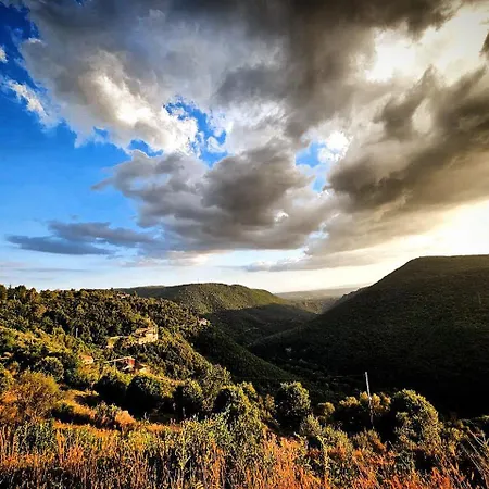 Alojamento de Acomodação e Pequeno-almoço Narnia E La Rocca Di Albornoz